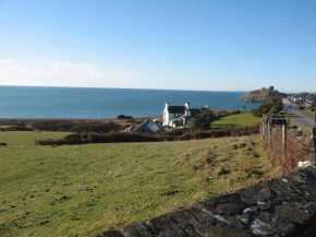 Cae'r Dyni Caer Dyni